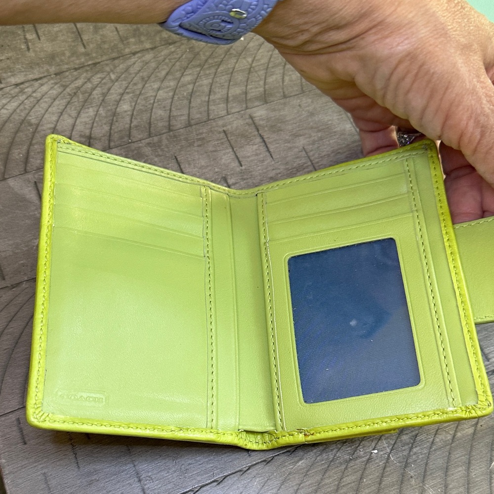 Coach Green Shoulder Bag - Picture 14 of 16